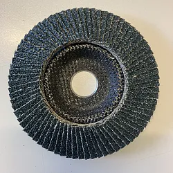 ABRA PLUS - Univerzální lamelový brusný kotouč 39V5 pro tvrdé ocele 115 mm